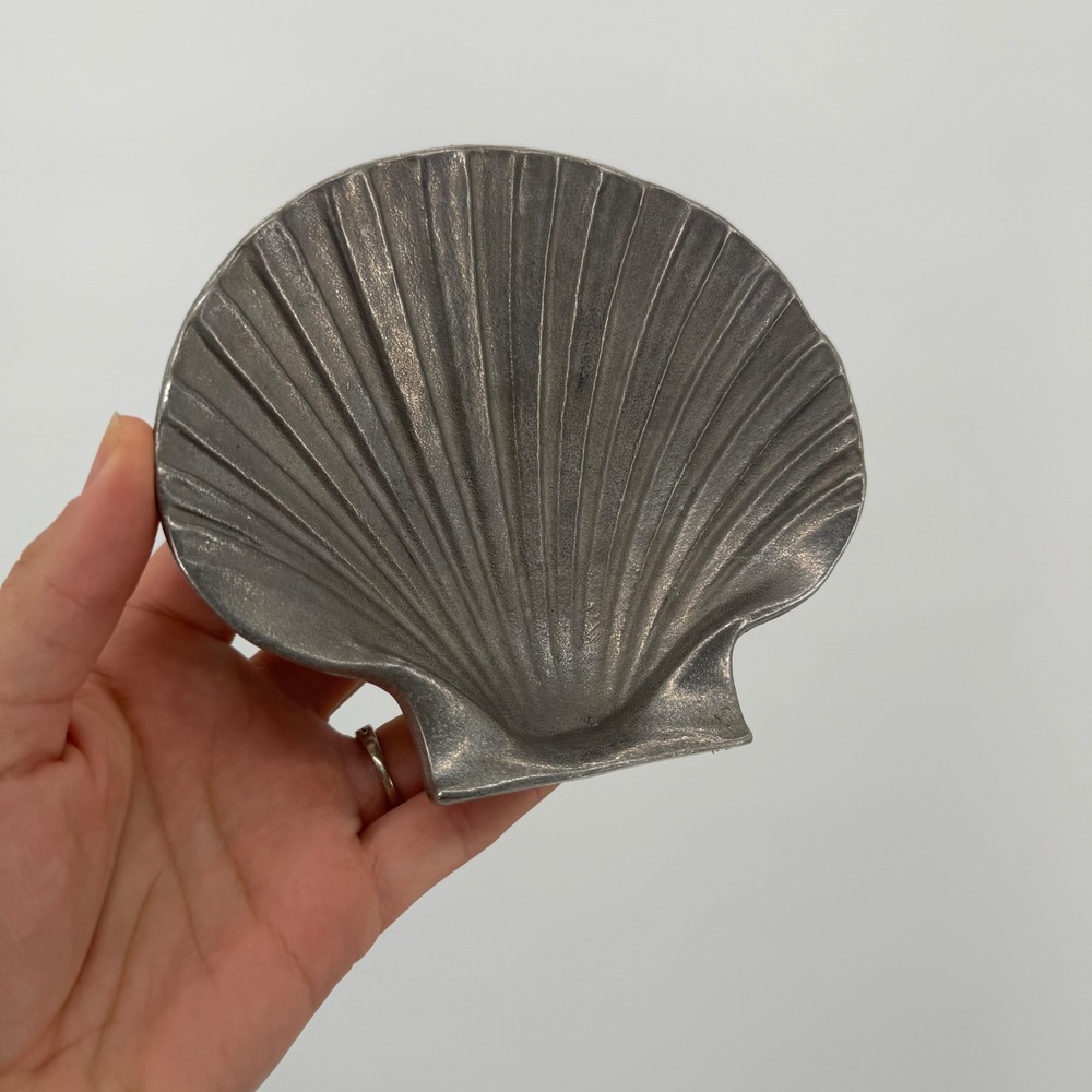 Vintage Colonial York Pennsylvania Pewter Scallop Shell Trinket Dish Silver Tone